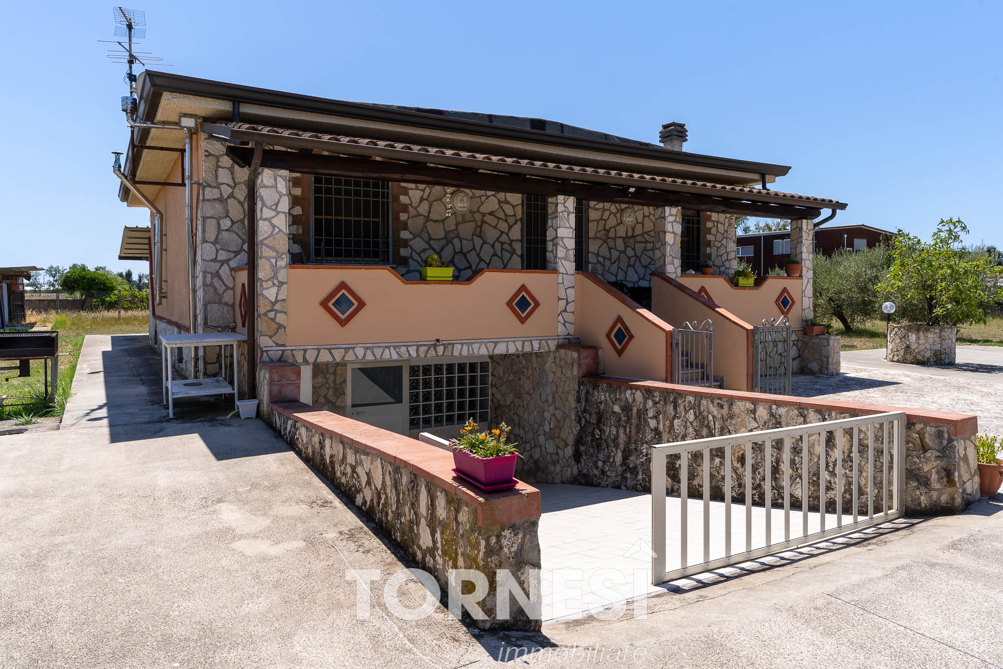 Borgo-Hermada-Luglio-2022-con-marchio-28